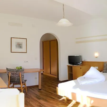 Garni Sonnleitenhof Hotel Caldaro